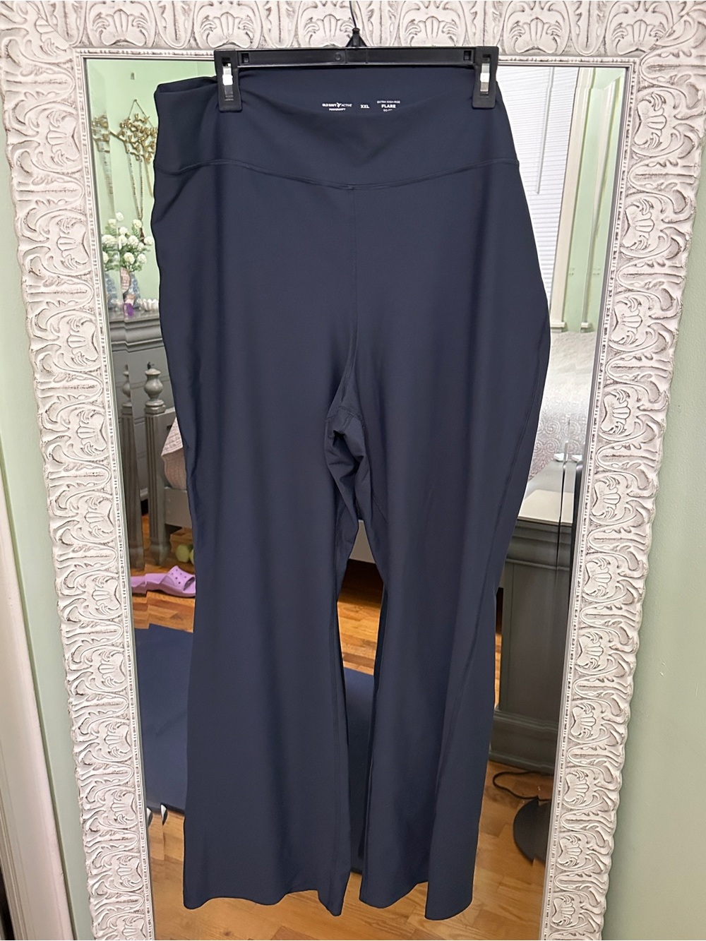 Old Navy Black Active Powersoft Flare Leggings XXL